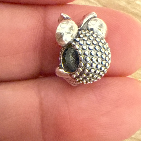 Silver Minnie Mouse Charm - Picture 2 of 4